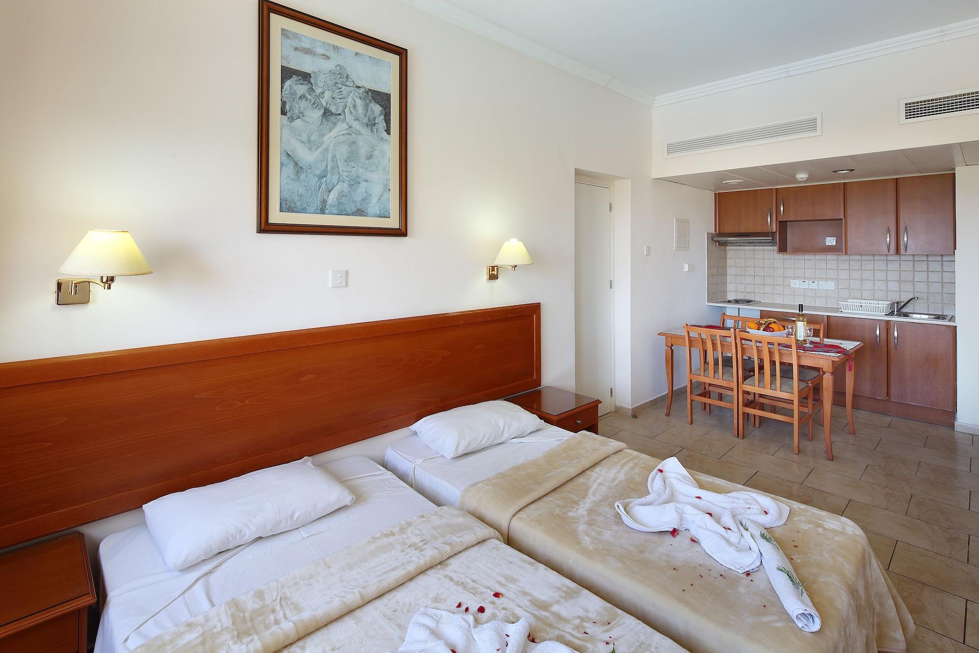 Panareti Coral Bay Resort Екстер'єр фото