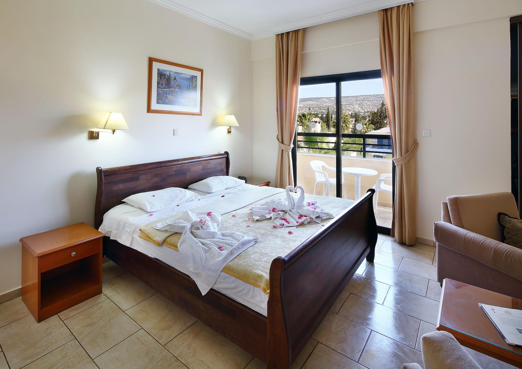 Panareti Coral Bay Resort Екстер'єр фото