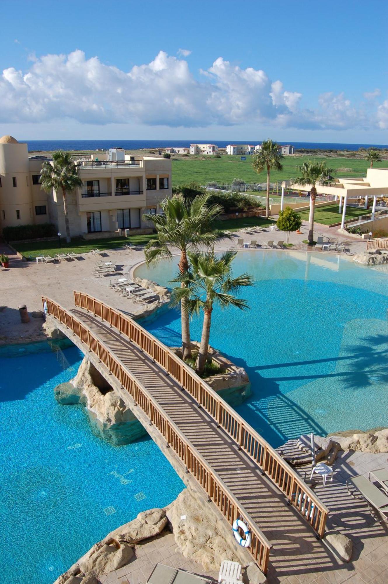 Panareti Coral Bay Resort Екстер'єр фото